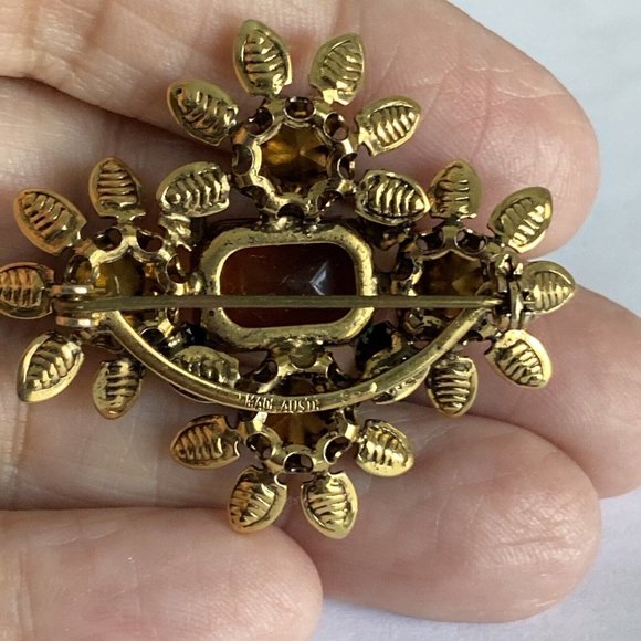 Vintage AMBER Peridot Red Rhinestone Pin Brooch Gold Tone Made AUSTRIA 1.5” - Picture 7 of 12